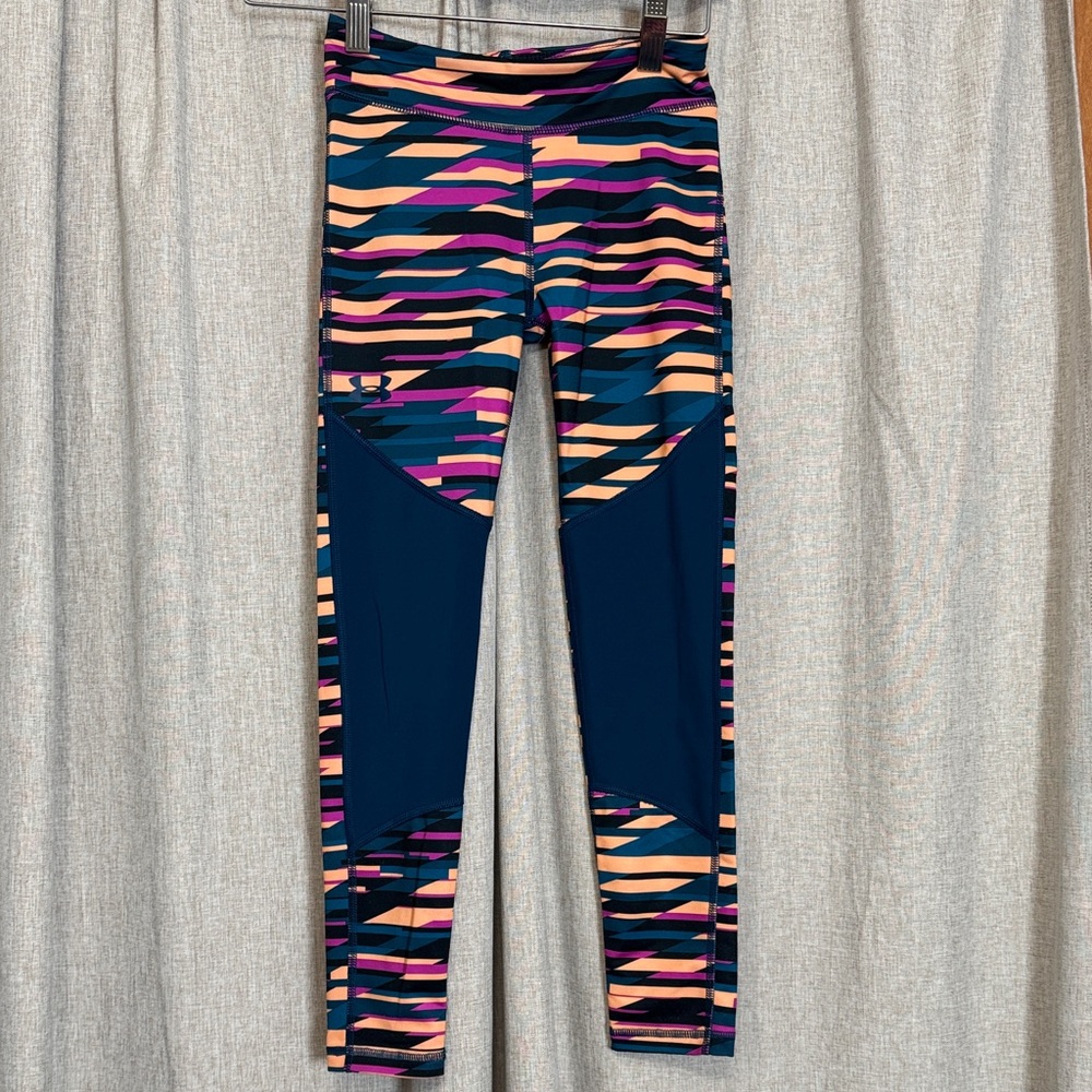 Under Armour Navy and Pink Patterned Leggings kids PRELOVED